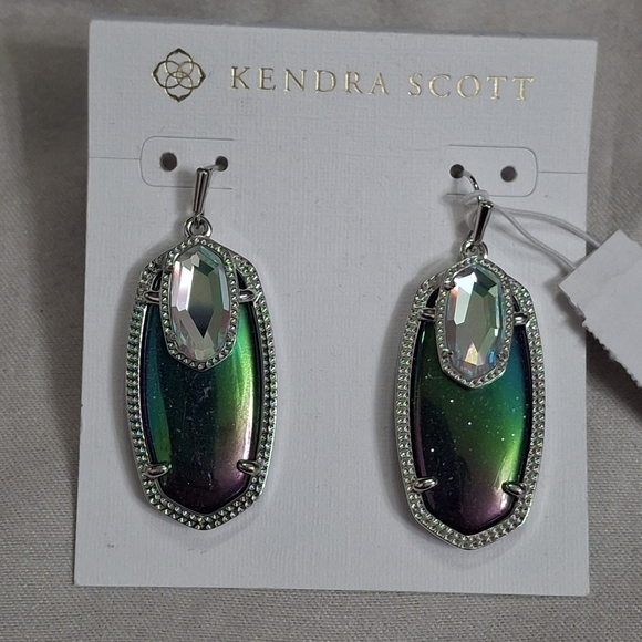 Kendra Scott Emmy Earrings - Picture 1 of 8
